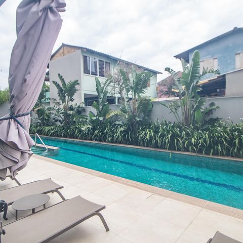 Studio à venda com 26m², 1 quarto e sem vaga Studio à venda com 26m², 1 quarto e sem vagaÁrea comum - Piscina