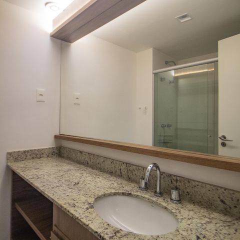 Studio à venda com 26m², 1 quarto e sem vaga Studio à venda com 26m², 1 quarto e sem vagaBanheiro Social