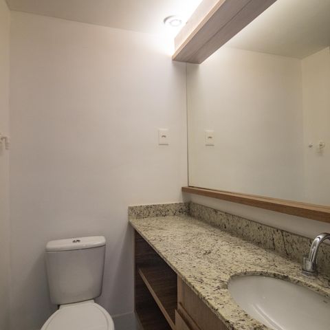Studio à venda com 26m², 1 quarto e sem vaga Studio à venda com 26m², 1 quarto e sem vagaBanheiro Social
