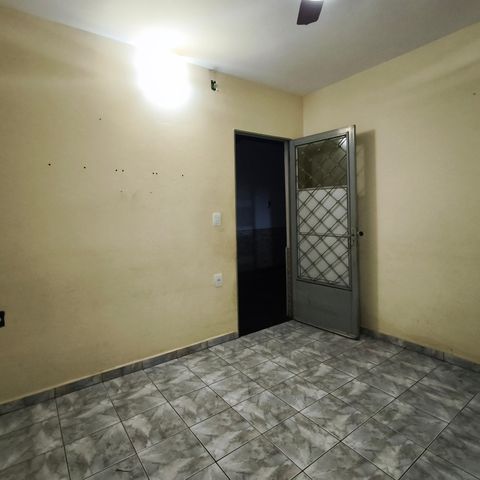 Casa para alugar com 300m², 2 quartos e 4 vagas Casa para alugar com 300m², 2 quartos e 4 vagasSala