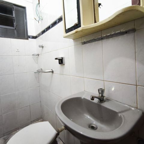 Casa para alugar com 300m², 2 quartos e 4 vagas Casa para alugar com 300m², 2 quartos e 4 vagasBanheiro Social