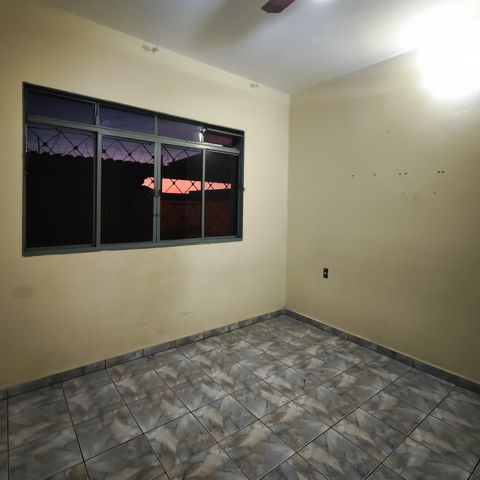 Casa para alugar com 300m², 2 quartos e 4 vagas Casa para alugar com 300m², 2 quartos e 4 vagasSala