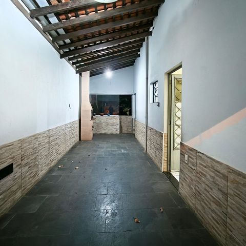 Casa para alugar com 300m², 2 quartos e 4 vagas Casa para alugar com 300m², 2 quartos e 4 vagasQuintal