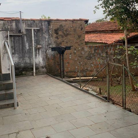 Casa para alugar com 300m², 2 quartos e 4 vagas Casa para alugar com 300m², 2 quartos e 4 vagasQuintal