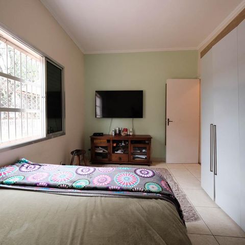 Casa à venda com 220m², 4 quartos e 3 vagasQuarto 2