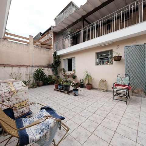 Casa à venda com 220m², 4 quartos e 3 vagasÁrea de Serviço