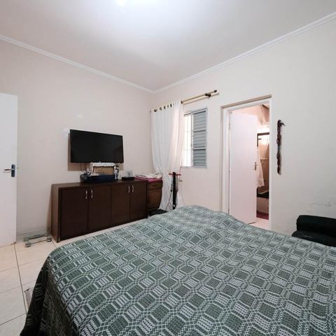Casa à venda com 220m², 4 quartos e 3 vagasSuíte