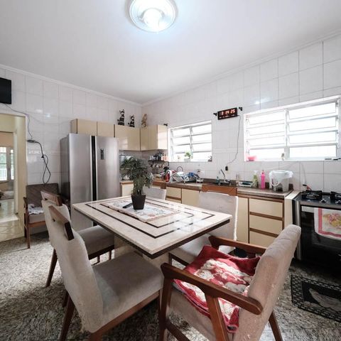 Casa à venda com 220m², 4 quartos e 3 vagasCozinha