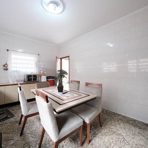 Casa à venda com 220m², 4 quartos e 3 vagasCozinha