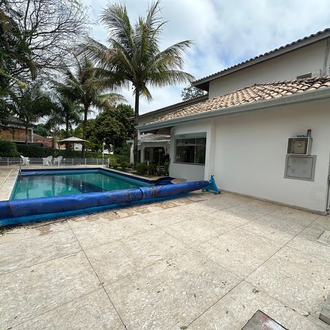Casa à venda com 700m², 4 quartos e 4 vagasQuintal