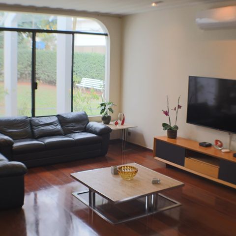Casa à venda com 700m², 4 quartos e 4 vagasSala