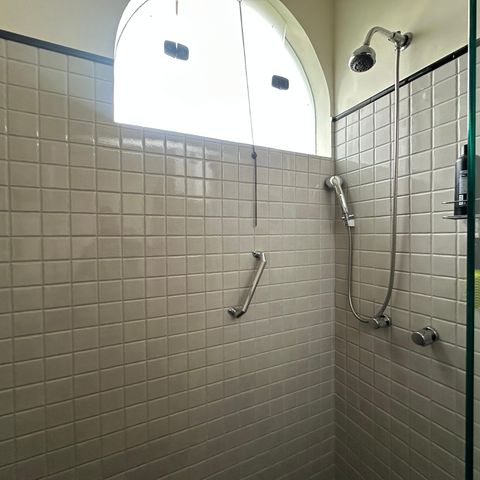 Casa à venda com 700m², 4 quartos e 4 vagasBanheiro da Suíte 4