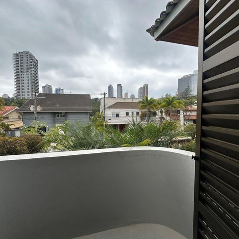 Casa à venda com 700m², 4 quartos e 4 vagasSacada Suíte 4