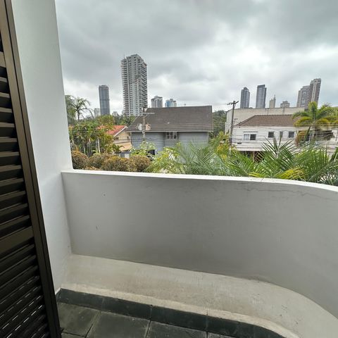 Casa à venda com 700m², 4 quartos e 4 vagasSacada Suíte 4