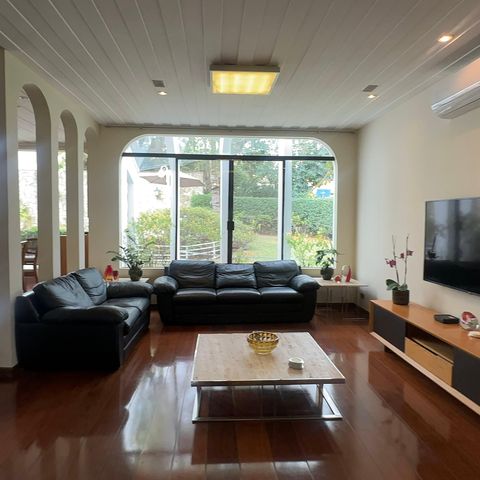Casa à venda com 700m², 4 quartos e 4 vagasSala de TV