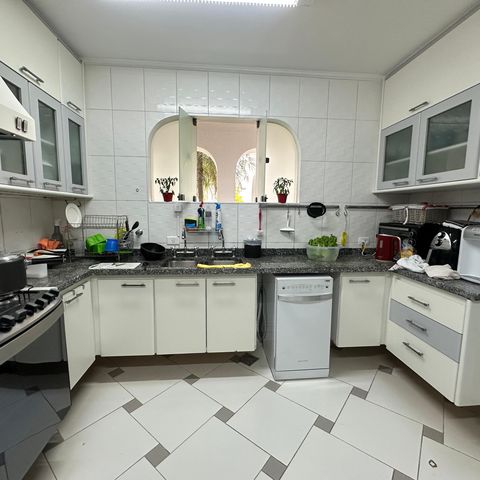 Casa à venda com 700m², 4 quartos e 4 vagasCozinha