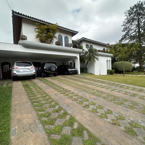 Casa à venda com 700m², 4 quartos e 4 vagasGaragem