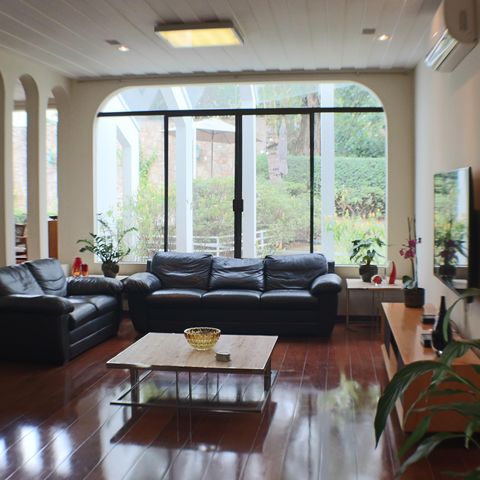 Casa à venda com 700m², 4 quartos e 4 vagasSala