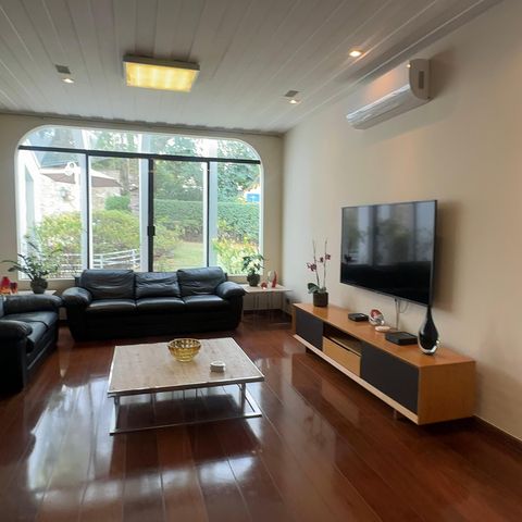 Casa à venda com 700m², 4 quartos e 4 vagasSala de TV