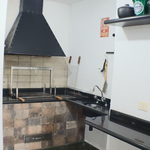 Casa à venda com 700m², 4 quartos e 4 vagasChurrasqueira