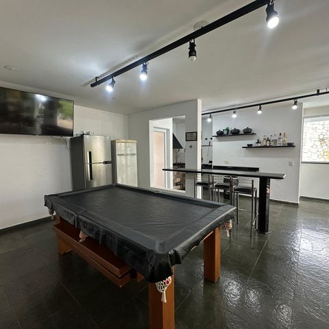 Casa à venda com 700m², 4 quartos e 4 vagasChurrasqueira