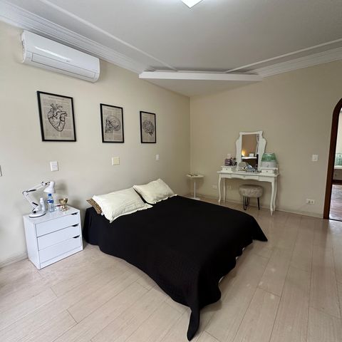 Casa à venda com 700m², 4 quartos e 4 vagasSuíte 1
