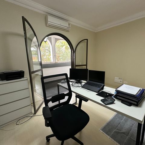 Casa à venda com 700m², 4 quartos e 4 vagasSuíte 2