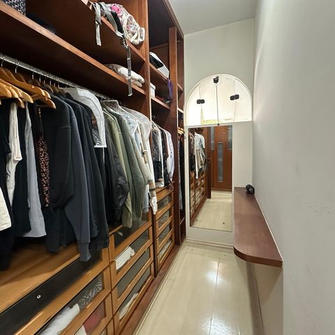 Casa à venda com 700m², 4 quartos e 4 vagasCloset da suíte 2