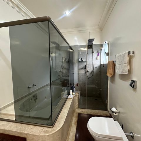 Casa à venda com 700m², 4 quartos e 4 vagasBanheiro da Suíte 3