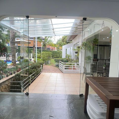 Casa à venda com 700m², 4 quartos e 4 vagasQuintal