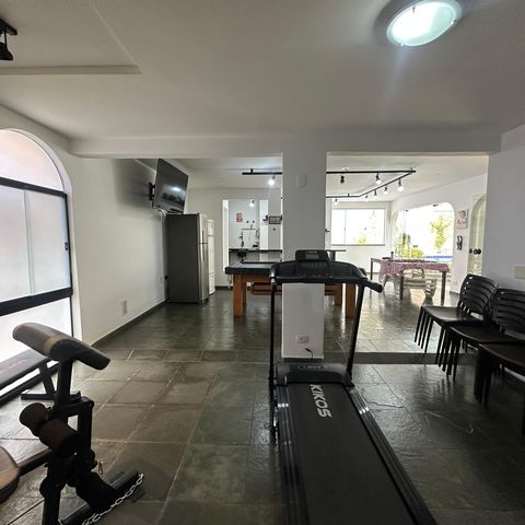 Casa à venda com 700m², 4 quartos e 4 vagasChurrasqueira