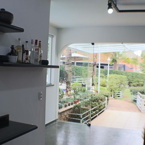 Casa à venda com 700m², 4 quartos e 4 vagasChurrasqueira