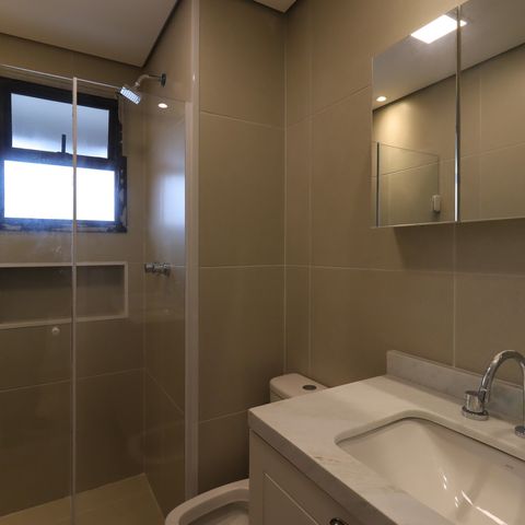 Apartamento à venda com 87m², 2 quartos e 2 vagasBanheiro da Suíte