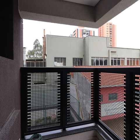 Apartamento à venda com 87m², 2 quartos e 2 vagasVaranda do Quarto