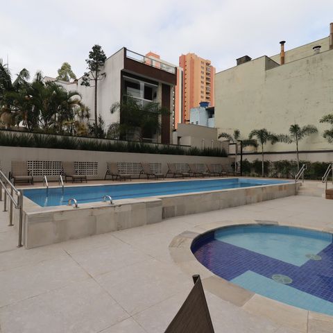 Apartamento à venda com 87m², 2 quartos e 2 vagasÁrea Comum - Piscina