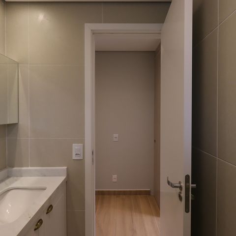 Apartamento à venda com 87m², 2 quartos e 2 vagasBanheiro da Suíte