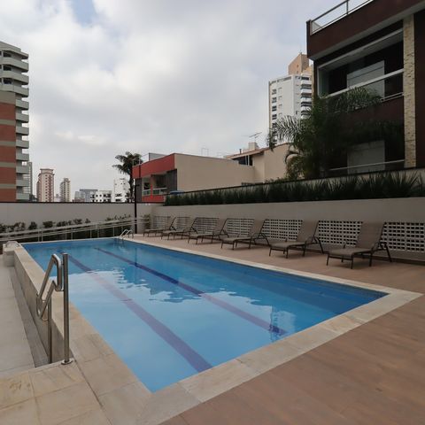 Apartamento à venda com 87m², 2 quartos e 2 vagasÁrea Comum - Piscina