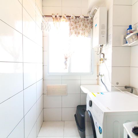Apartamento à venda com 45m², 2 quartos e sem vagaCozinha e Área de Serviço