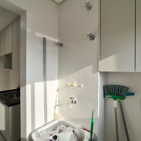 Apartamento à venda com 54m², 2 quartos e 1 vaga Apartamento à venda com 54m², 2 quartos e 1 vagaCozinha e Área de Serviço