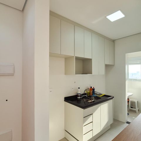 Apartamento à venda com 54m², 2 quartos e 1 vaga Apartamento à venda com 54m², 2 quartos e 1 vagaCozinha e Área de Serviço