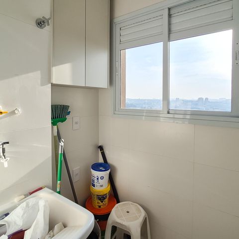 Apartamento à venda com 54m², 2 quartos e 1 vaga Apartamento à venda com 54m², 2 quartos e 1 vagaCozinha e Área de Serviço