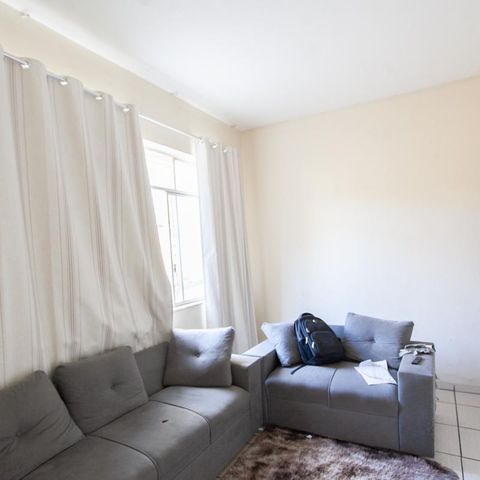 Apartamento à venda com 80m², 2 quartos e 1 vaga Apartamento à venda com 80m², 2 quartos e 1 vagaSala