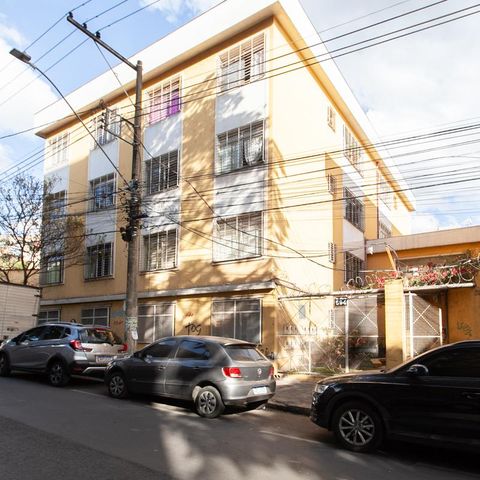 Apartamento à venda com 80m², 2 quartos e 1 vaga Apartamento à venda com 80m², 2 quartos e 1 vagaFachada