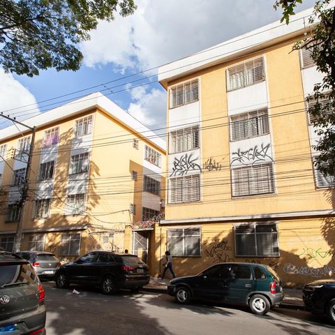 Apartamento à venda com 80m², 2 quartos e 1 vaga Apartamento à venda com 80m², 2 quartos e 1 vagaFachada