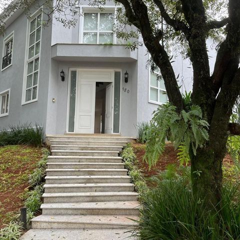 Casa de condomínio à venda com 535m², 4 quartos e 8 vagas