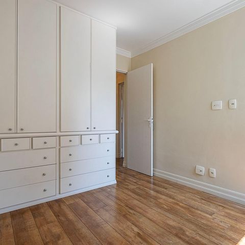 Apartamento à venda com 76m², 3 quartos e 2 vagasQuarto 