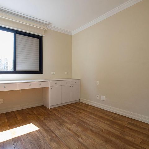Apartamento à venda com 76m², 3 quartos e 2 vagasQuarto