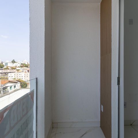 Casa à venda com 90m², 2 quartos e 2 vagasVaranda Quarto 1