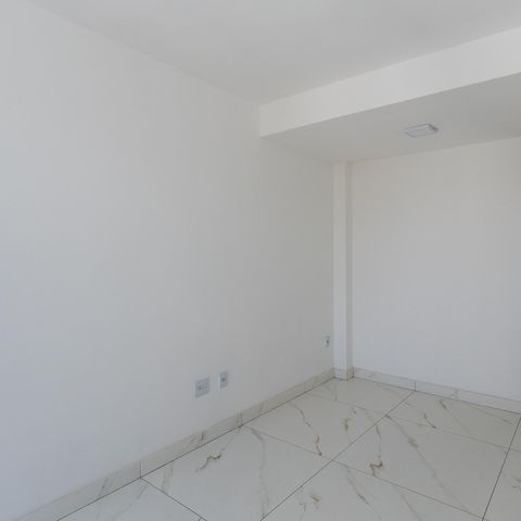 Casa à venda com 90m², 2 quartos e 2 vagasSala