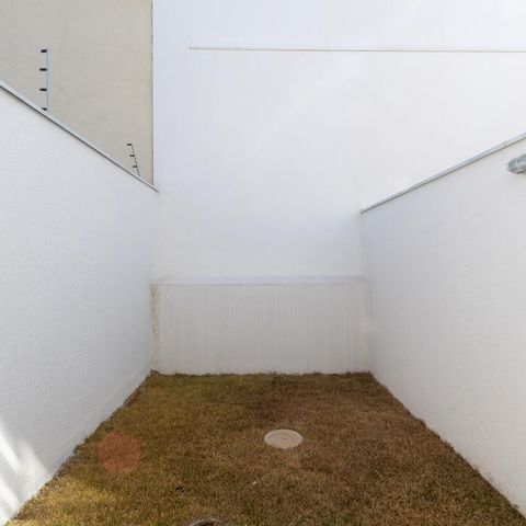 Casa à venda com 90m², 2 quartos e 2 vagasÁrea de Serviço